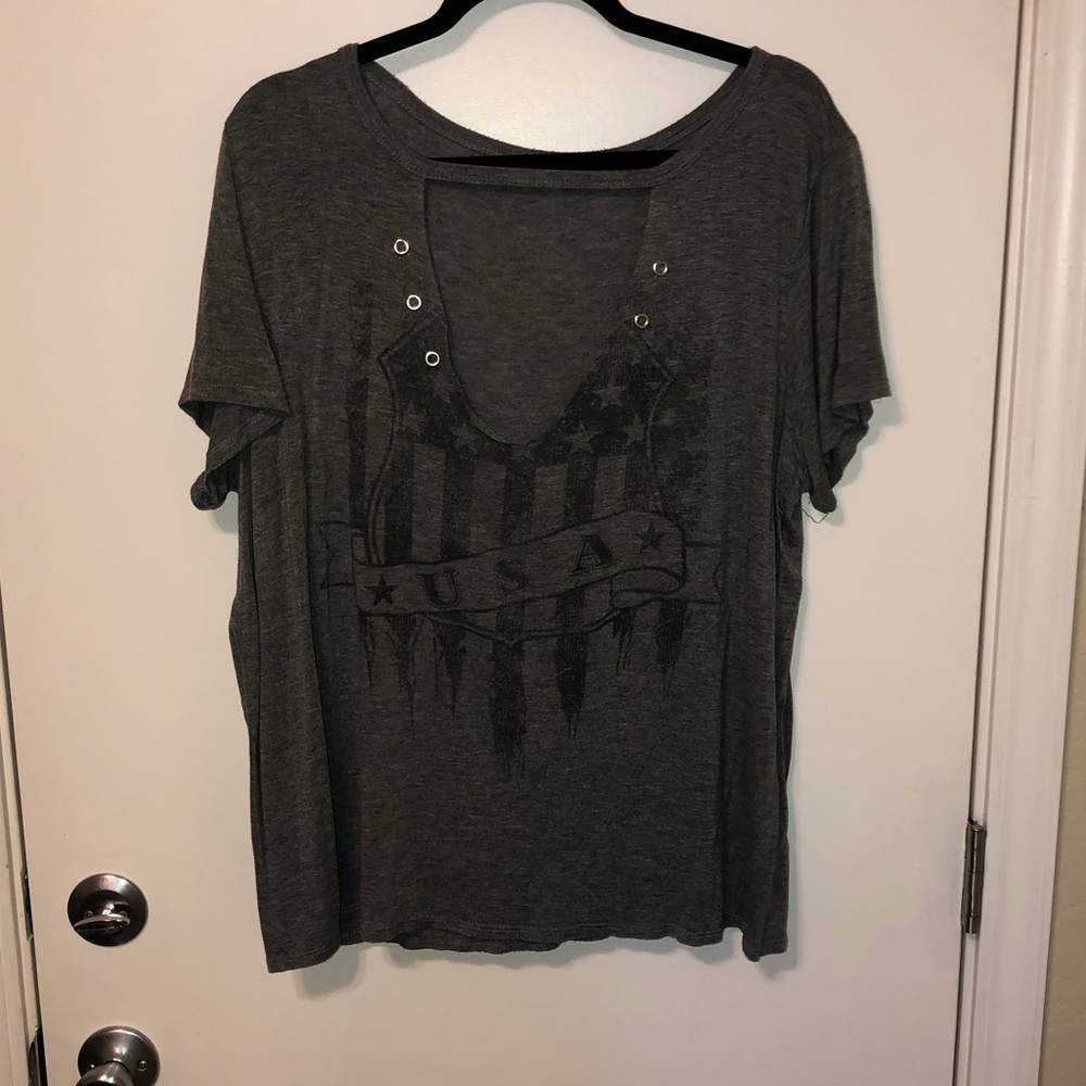 USA v-neck